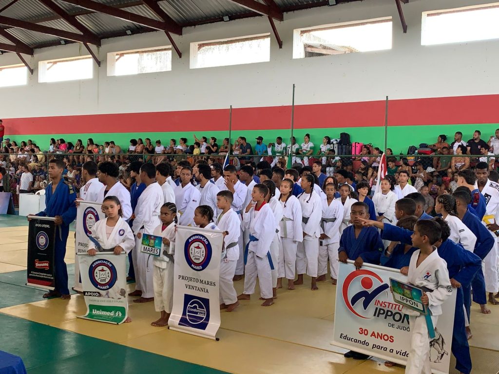 Projeto Judô na Escola leva Eunápolis ao pódio da 20ª Copa Canavieiras com 42 medalhas conquistadas