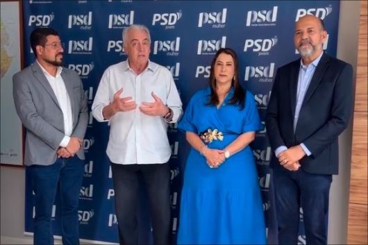 Deputada Cláudia Oliveira, o prefeito de Eunápolis Robério Oliveira e Ricardo Flauzino, de Itabela se reúnem com Otto Alencar