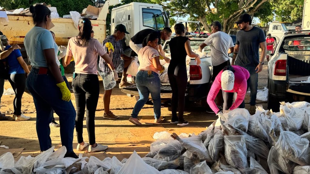 Tradição mantida: Governo de Itagimirim entrega mais de 5 toneladas de peixe na Semana Santa