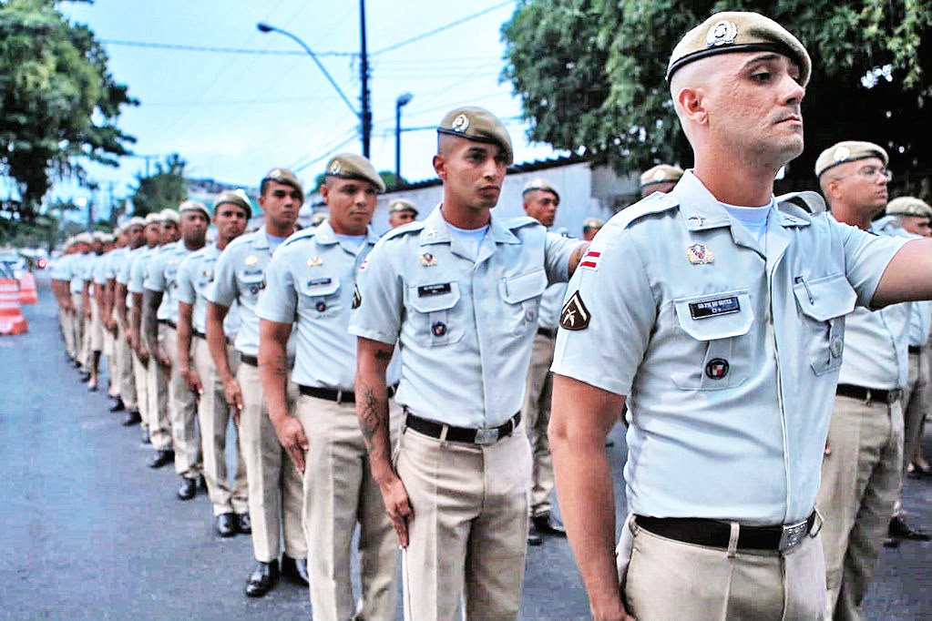 Reestruturação da carreira militar abre 914 vagas na PM e Bombeiros da Bahia