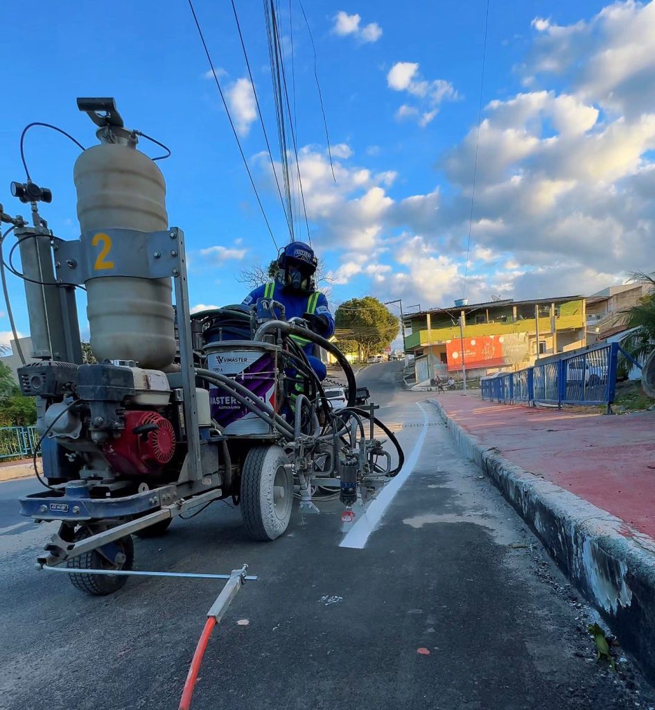 Prefeitura de Eunápolis moderniza sinalização viária e amplia segurança para motoristas e pedestres
