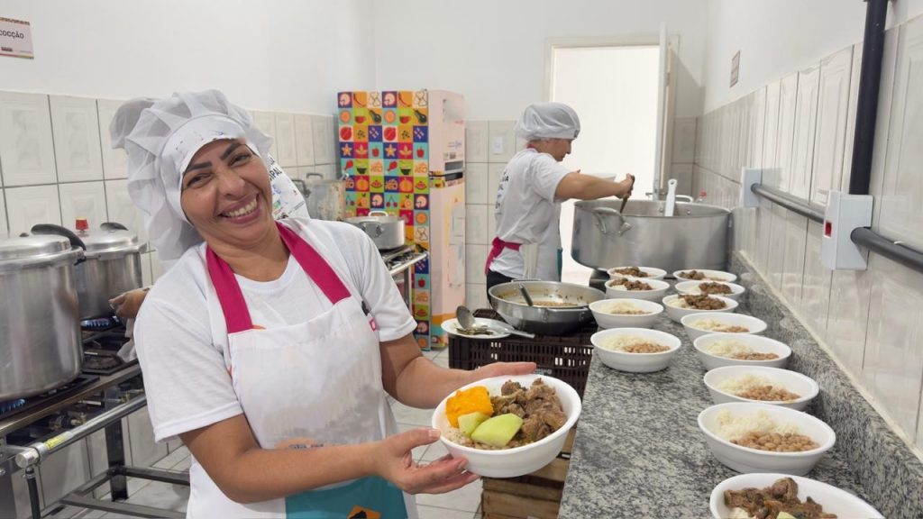 Prefeitura de Eunápolis fortalece a segurança alimentar com as Cozinhas Comunitárias Municipais